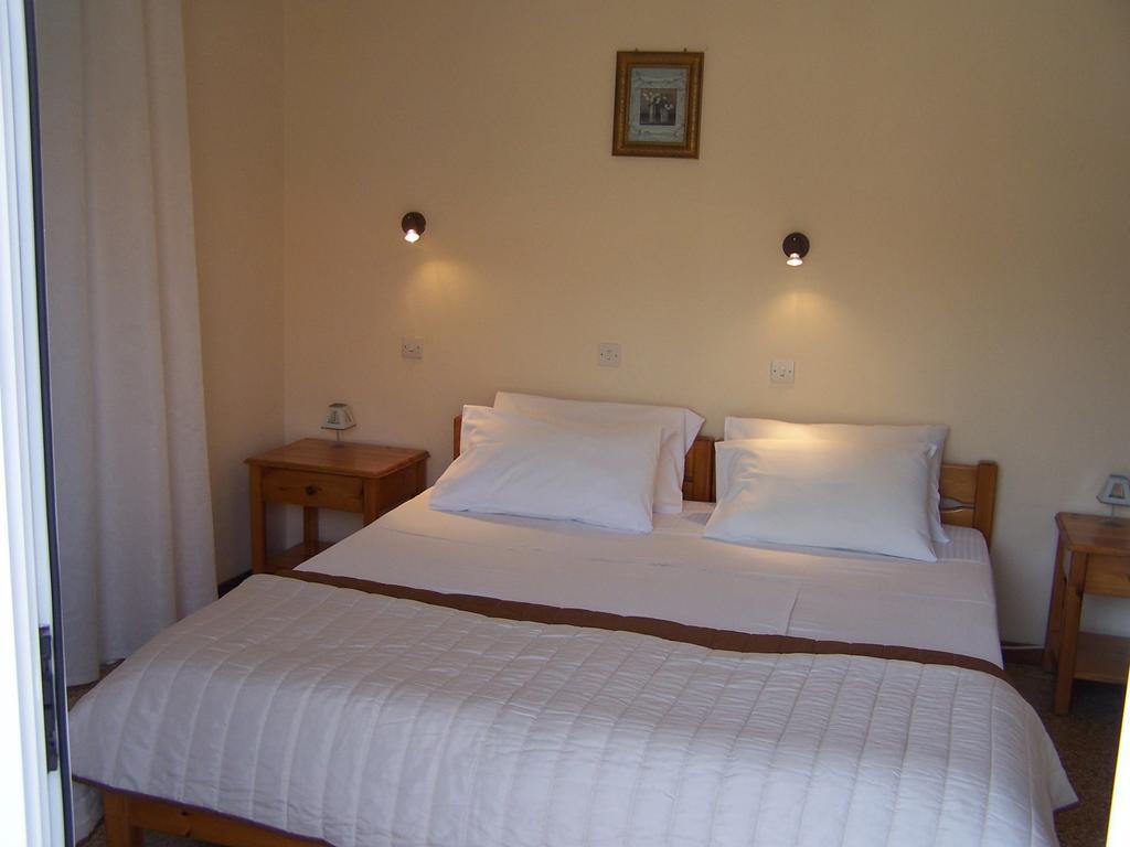 Hotel Karin & Nikos Ireo  Zewnętrze zdjęcie