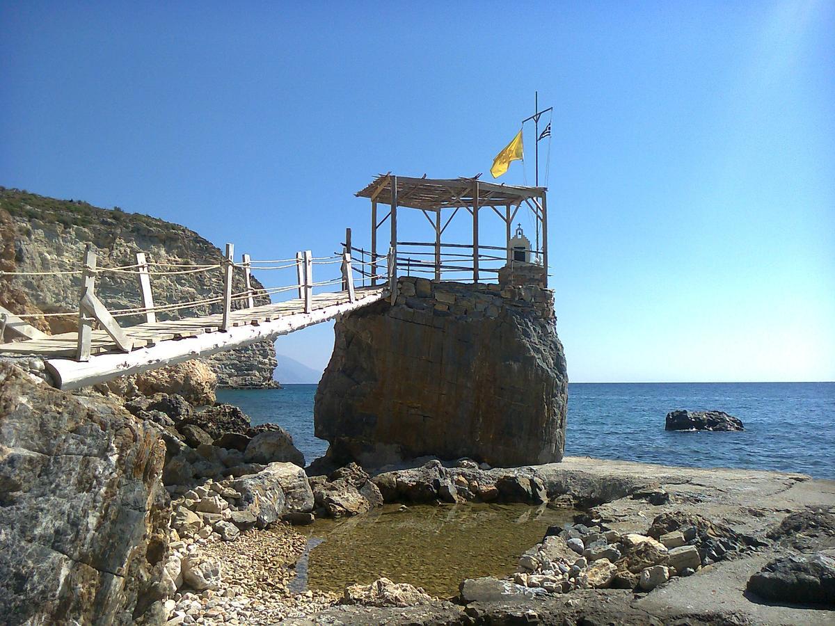 Hotel Karin & Nikos Ireo  Zewnętrze zdjęcie
